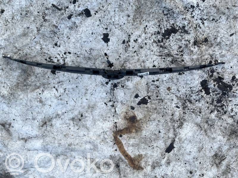 Opel Insignia A Listwa oświetlenie tylnej tablicy rejestracyjnej 