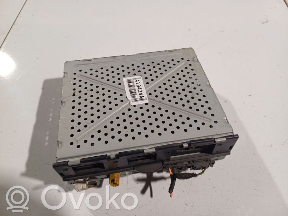 Stacja multimedialna GPS / CD / DVD   6352C0067633644,4E0910541L,4F0035541E,6352C0067633644