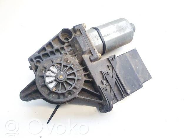 Volkswagen PASSAT B5 Motor macara geam ușă spate 
