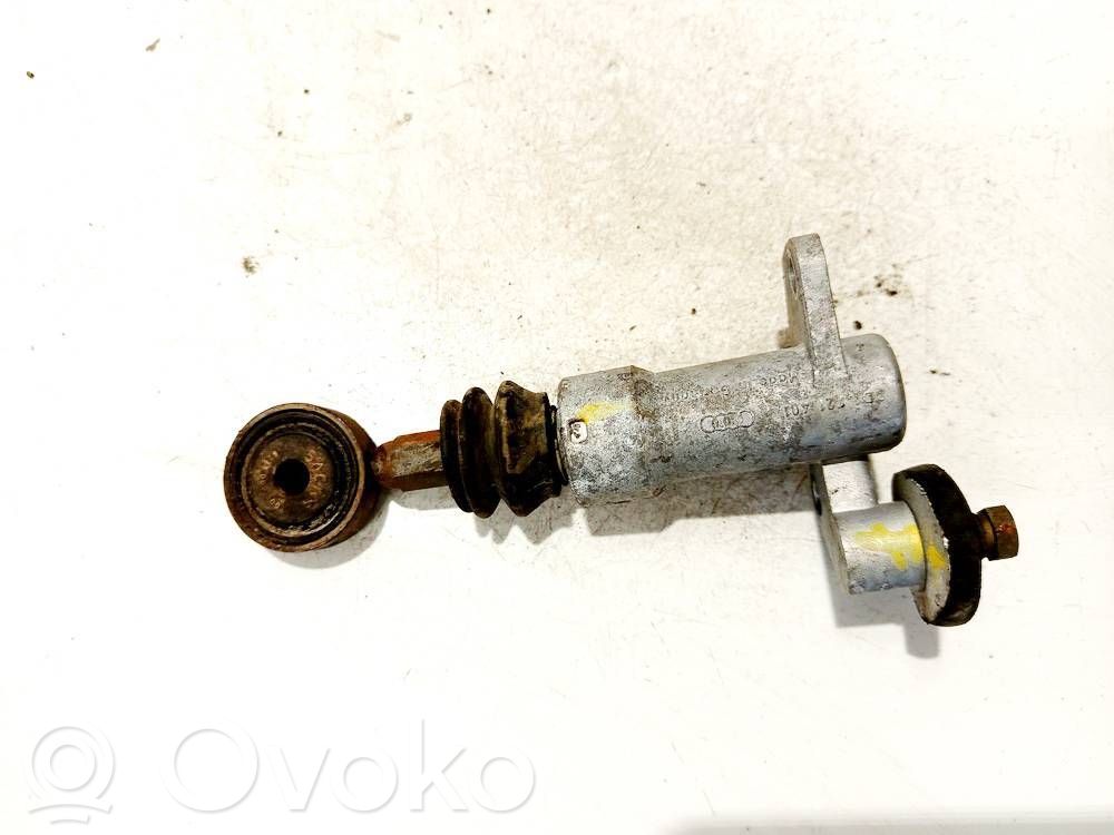 Volkswagen PASSAT B5 Pääjarrusylinteri 