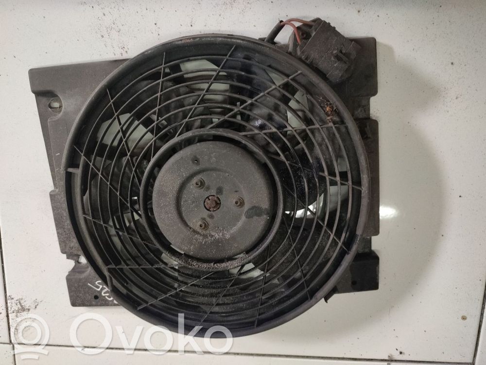 Opel Astra G Jäähdyttimen jäähdytinpuhaltimen suojus