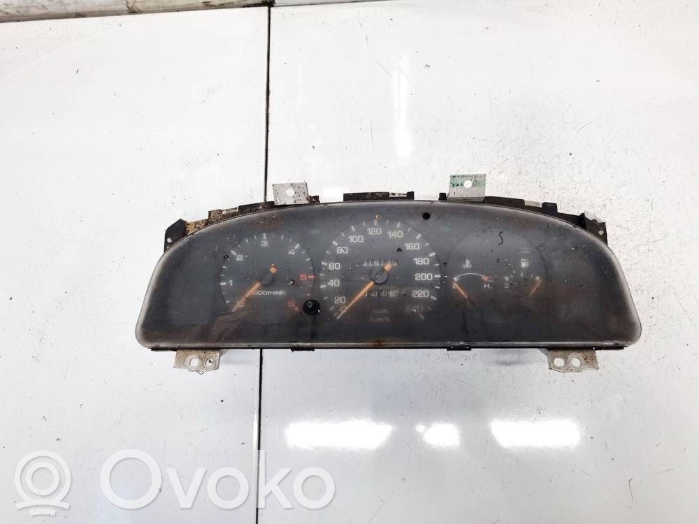 Mazda 626 Geschwindigkeitsmesser Cockpit 