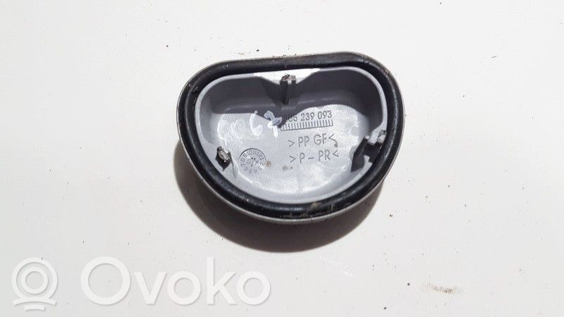 Mazda 323 F Cache-poussière de phare avant 