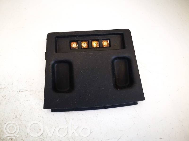 Volvo XC90 Sensor de la puerta delantera 
