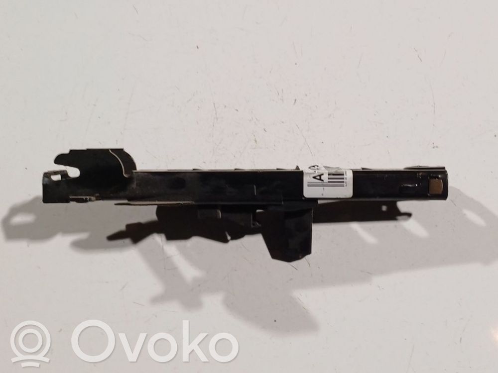 Audi A6 S6 C6 4F Sicherheitsgurt-Einstellschiene 