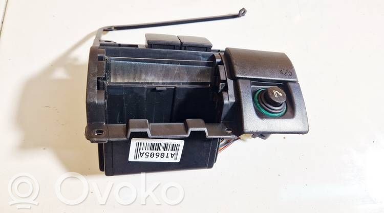 Volkswagen Golf III Aschenbecher 