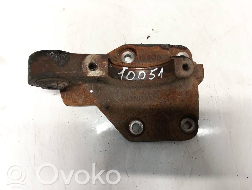 Volvo XC60 Engine mounting bracket 