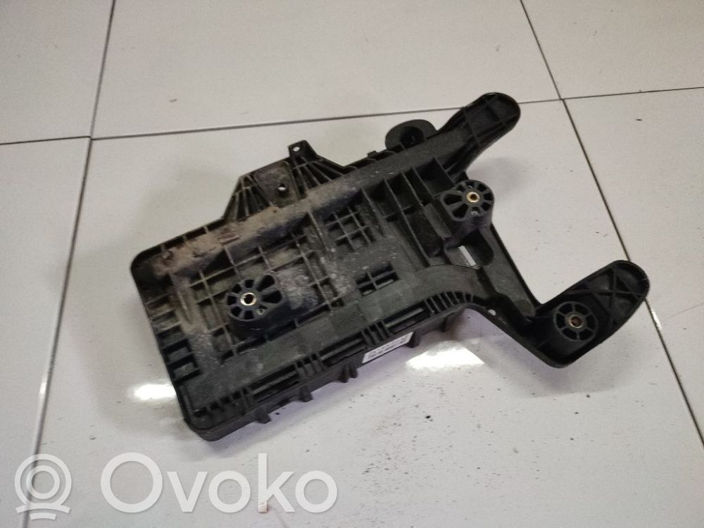 Volkswagen Golf Plus Vassoio scatola della batteria