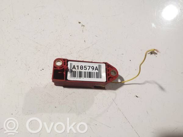 Volkswagen Golf IV Czujnik uderzenia Airbag 