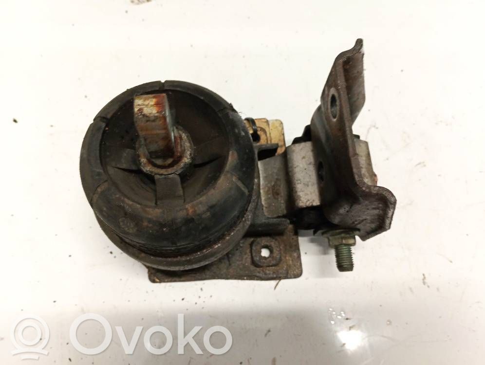 Engine mount bracket   7M0199131AS,7M0199129C,7M0199131AP,7M0199131AS,98VW0B032