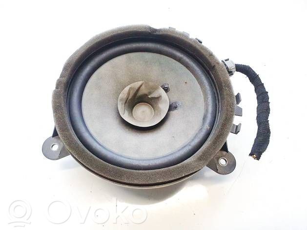 Volvo V50 Głośnik drzwi przednich 