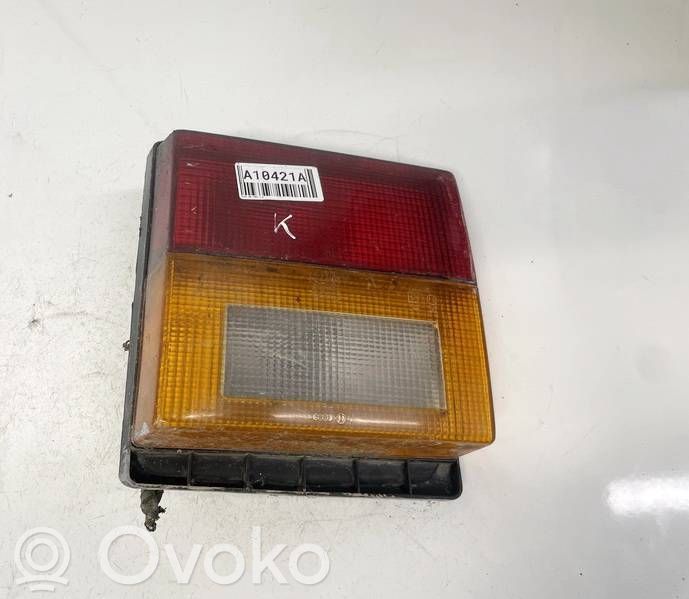 Audi 80 90 B2 Lampă spate în capacul portbagajului 