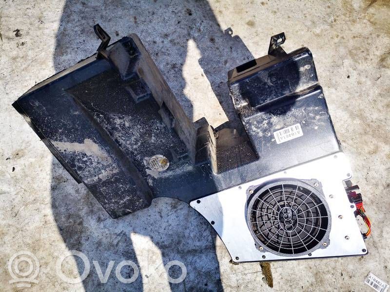 Altavoz subwoofer   8D9035381,8D9035381