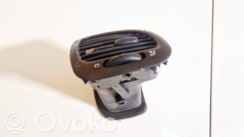 Volkswagen Sharan Dysze / Kratki środkowego nawiewu deski rozdzielczej 