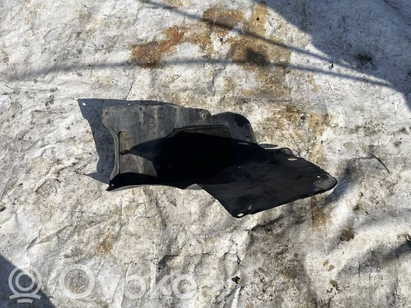 Toyota Corolla Verso E121 Rivestimento paraspruzzi passaruota anteriore
