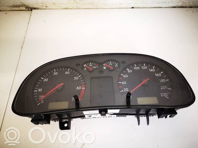Volkswagen Golf IV Vitezometru (grup de instrumente) 