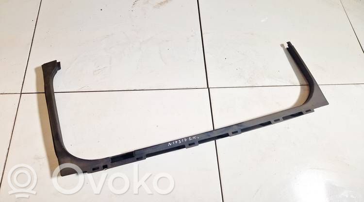 Listwa / Uszczelka szyby drzwi tylnych   AM51U247B57AE,AM51U247B57BE,AM51U247B57BE,AM51U247B57AE