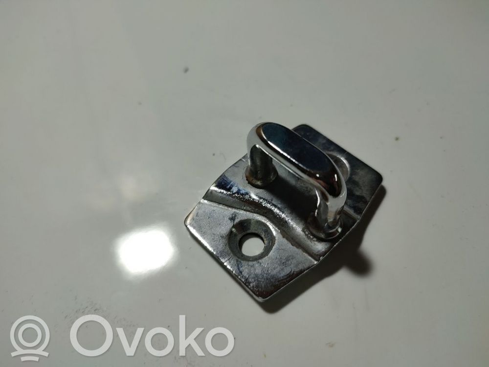 Rear door lock loop/hook striker   7148705,15650,7148705