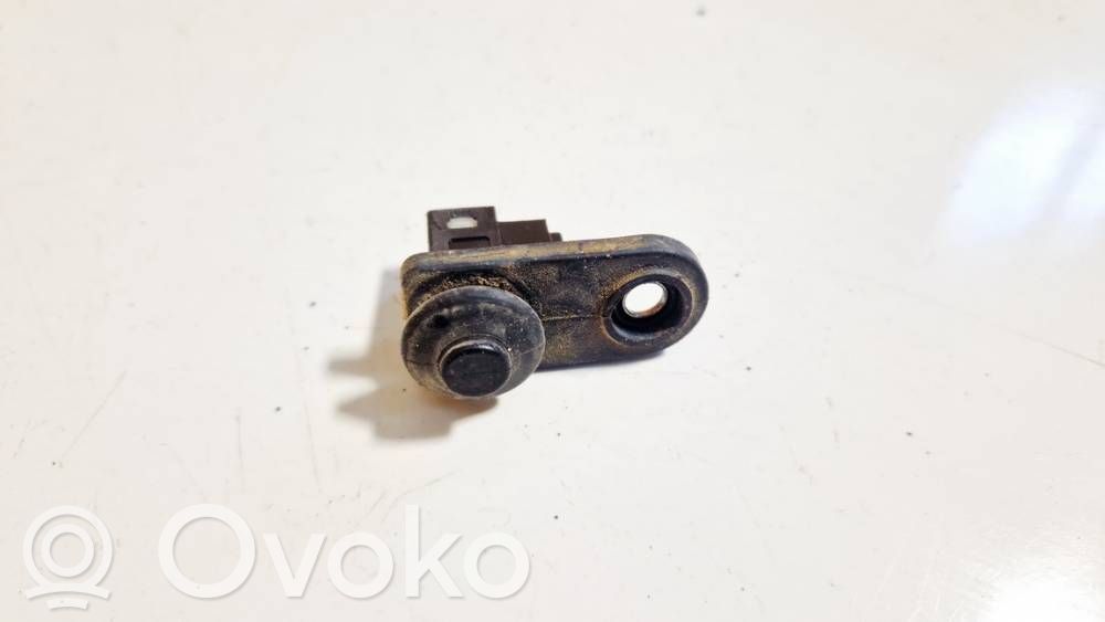 Sensor de la puerta delantera   935603B100,935603B100,935603B100,935603B100