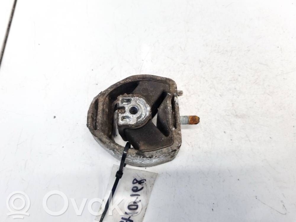 Engine mount bracket   8D0399151H,8D0399151H