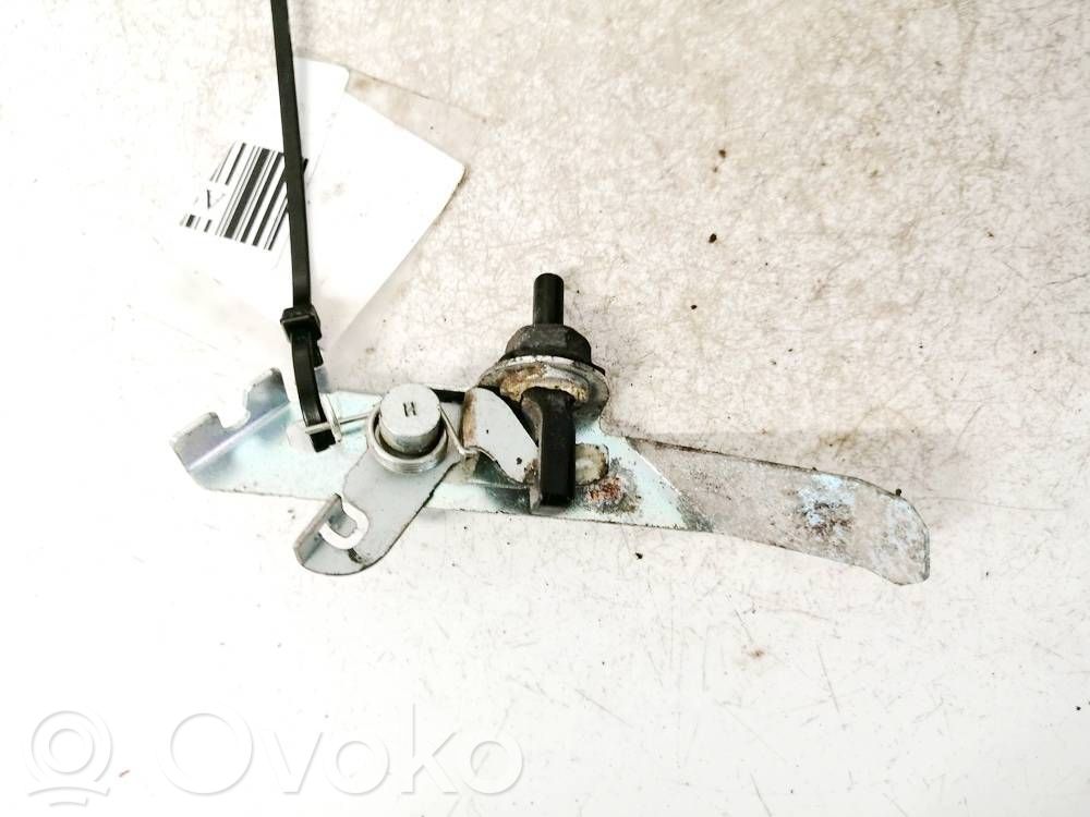 Daihatsu Sirion Serrure de capot