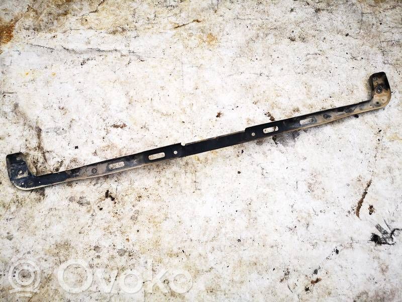 Volkswagen Golf IV Support de pare-chocs arrière