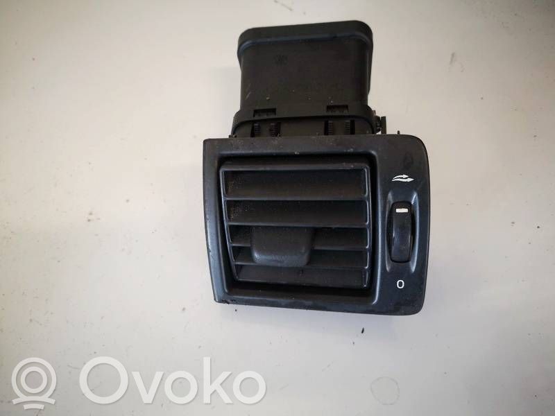 Volvo V50 Luftausströmer Lüftungsdüse Luftdüse Mitte 