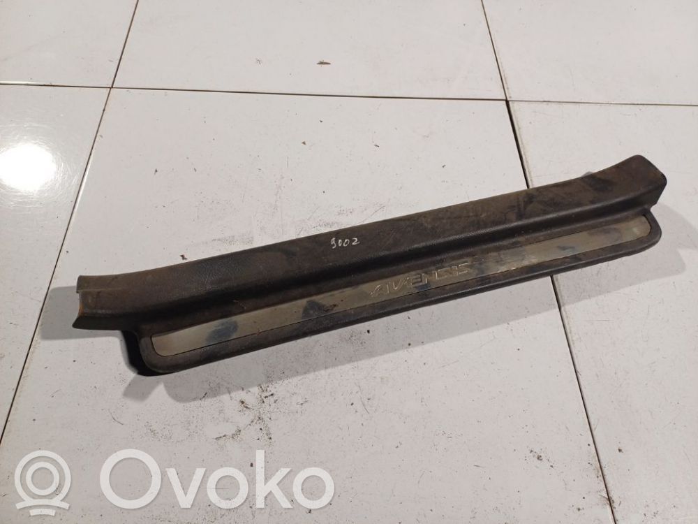 Toyota Avensis T250 Capac prag față 