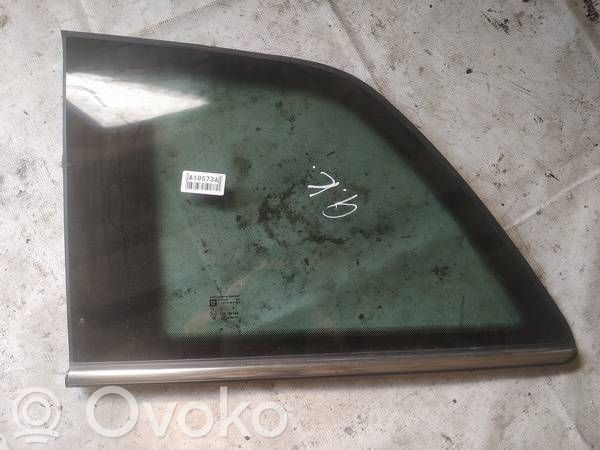 Opel Zafira B Vitre latérale arrière