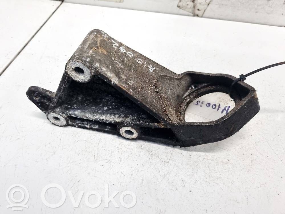 Opel Signum Engine mounting bracket 