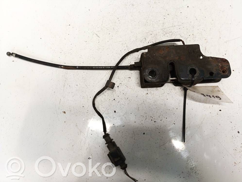 Skoda Octavia Mk2 (1Z) Serrure de capot 