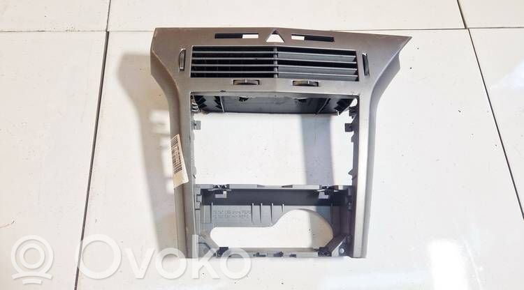Opel Astra H Grilă ventilație centrală 