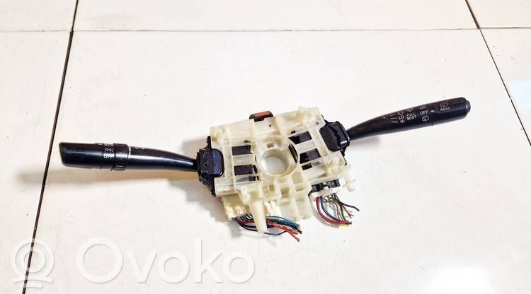 Subaru Legacy Commodo, commande essuie-glace/phare 