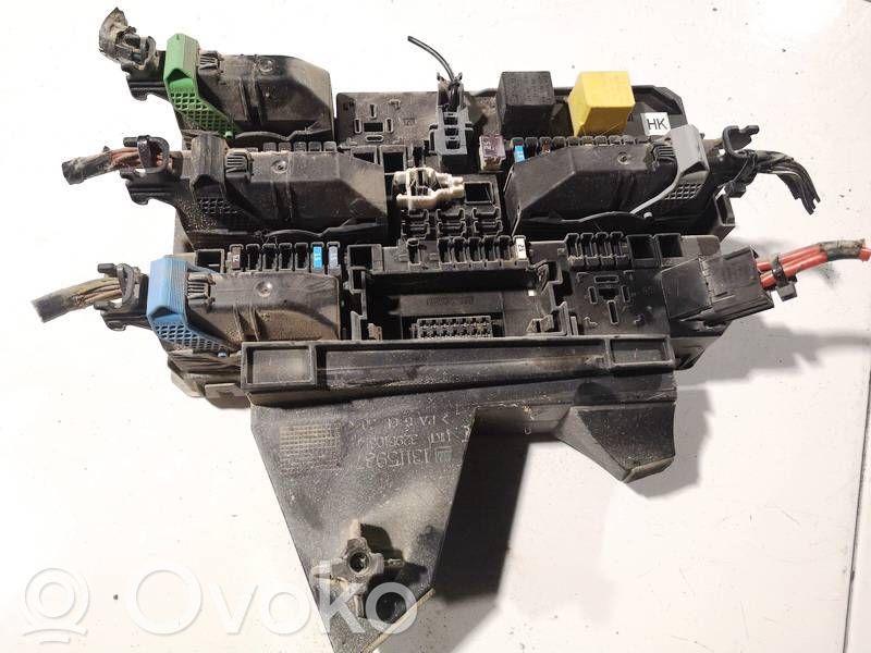 Opel Astra H Set scatola dei fusibili