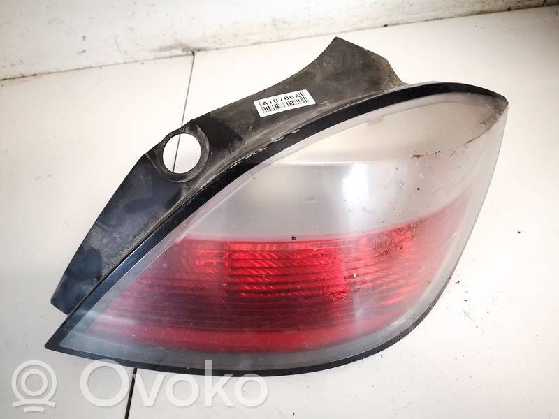 Opel Astra H Lampă spate în caroserie 