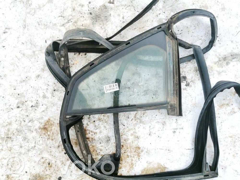 Volkswagen Phaeton Ventanilla de ventilación de la puerta trasera 
