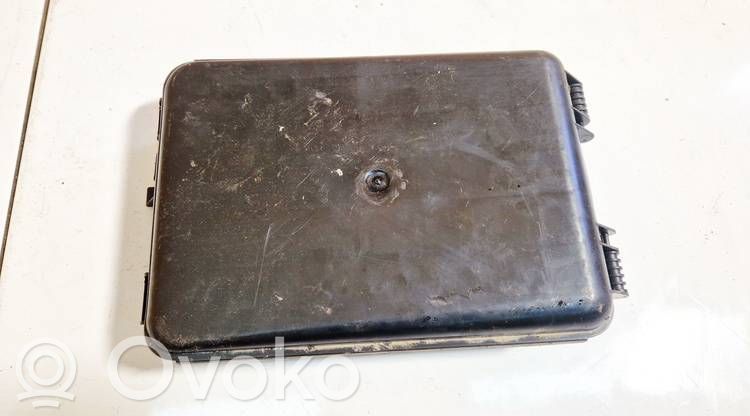 Volkswagen PASSAT B5 Coperchio scatola dei fusibili 