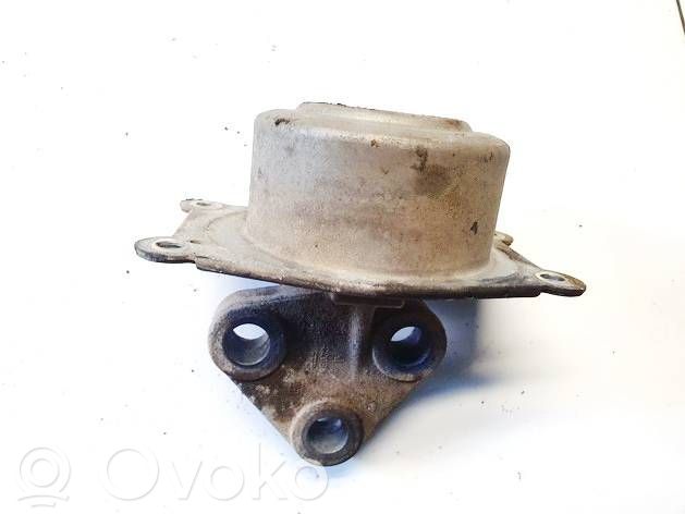 Opel Astra G Engine mount bracket 
