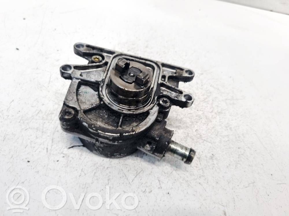 Opel Frontera B Alipainepumppu 