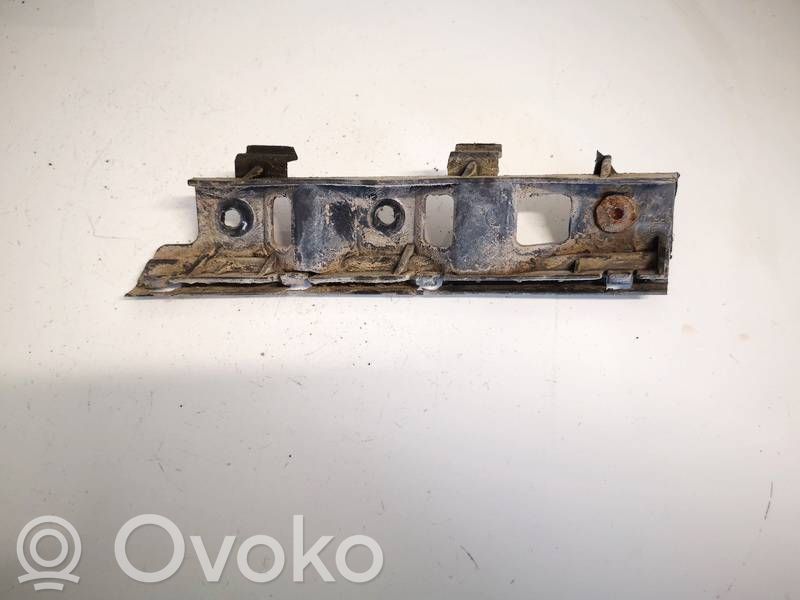 Etupuskurin kannake   3C0807183,3C0807183