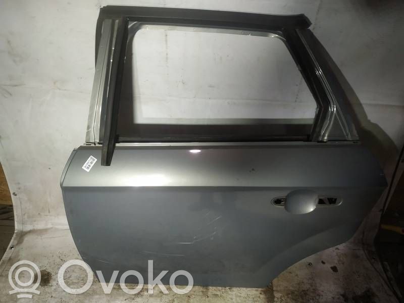 Ford Mondeo Mk III Rear door