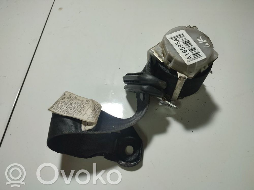 Toyota Yaris Cinturón trasero 