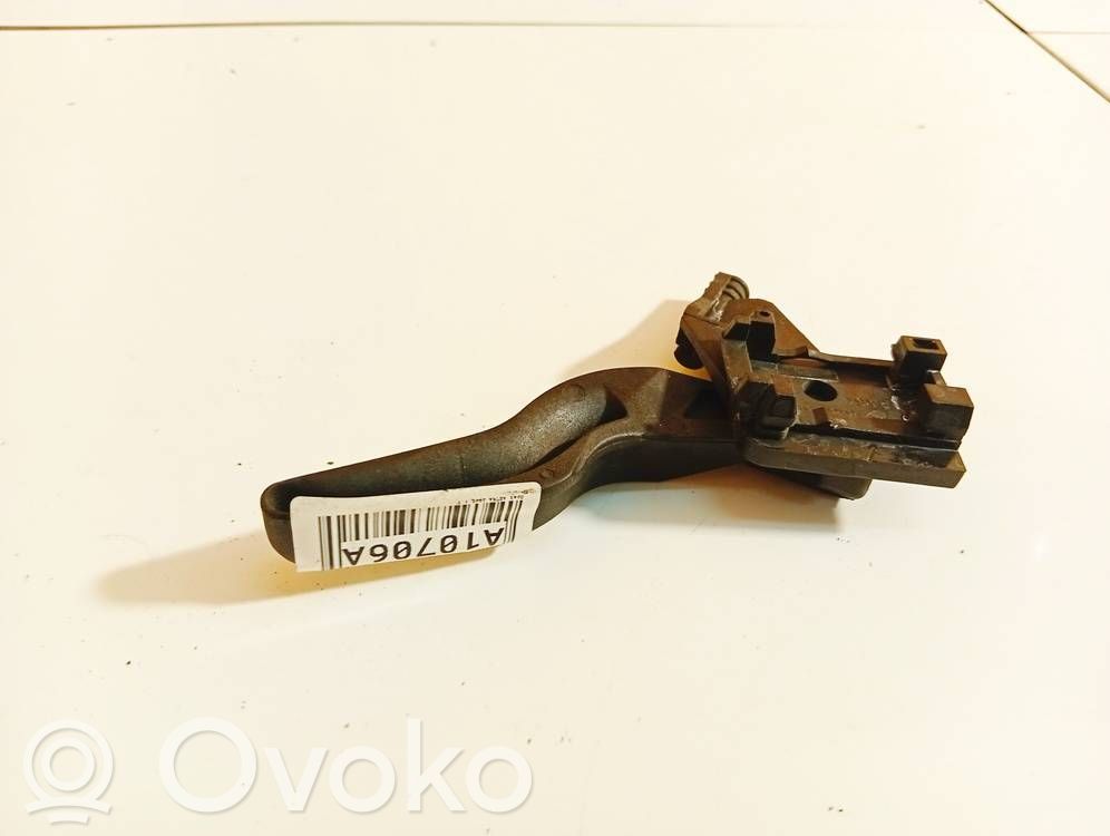 Opel Astra H Maniglia di rilascio del vano motore (cofano) 