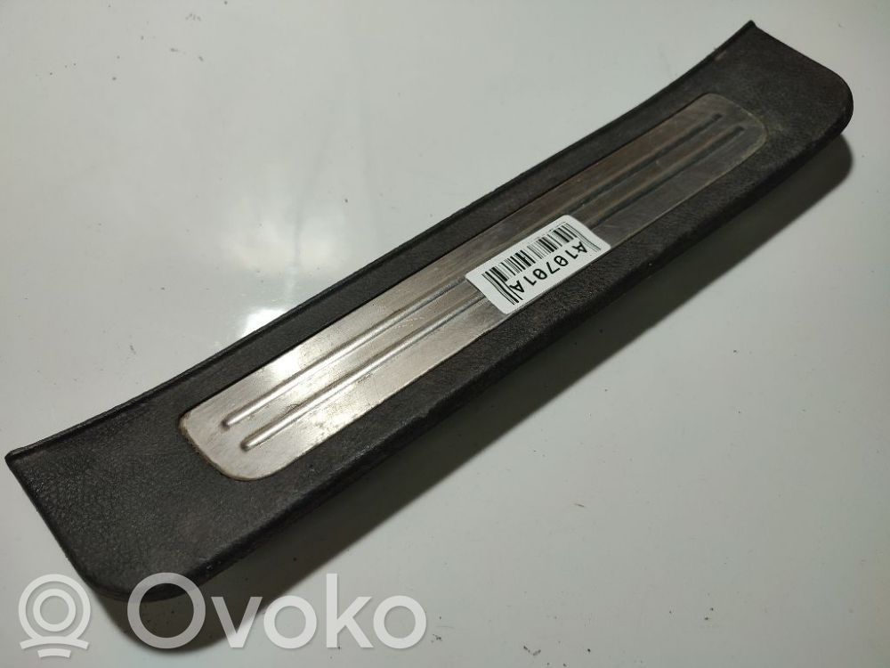 Capac prag spate   858852B000,858852B000,858852B000,858852B000
