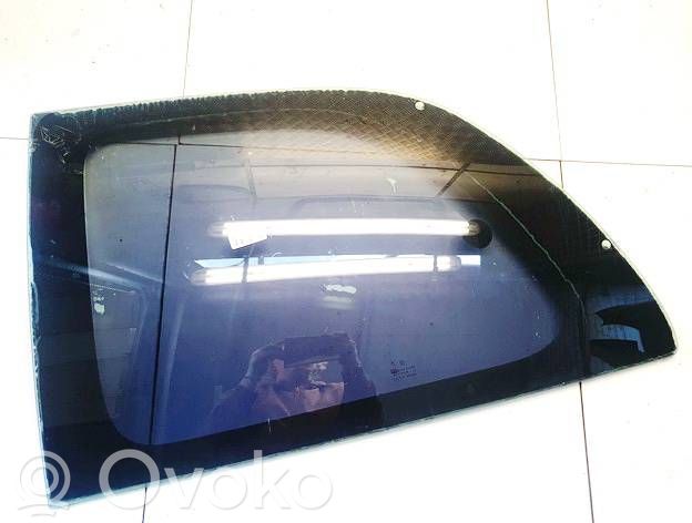 Chrysler Voyager Geam lateral spate 