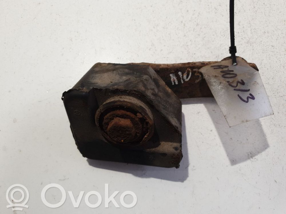 BMW 1 E81 E87 Engine mount bracket 