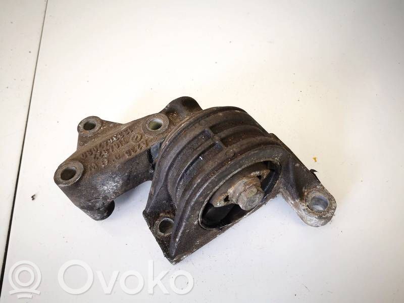 Engine mount bracket   1333647080,T164827,1333647080,T164827