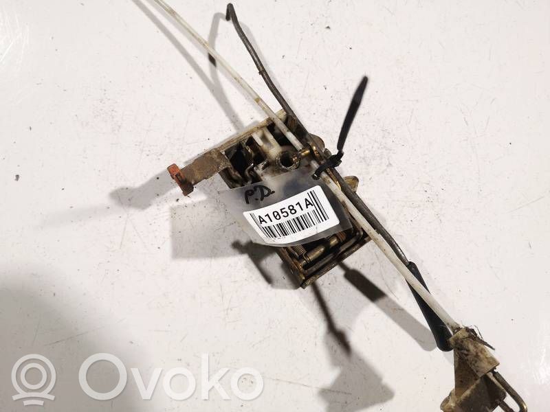 Audi 100 200 5000 C3 Serratura portiera anteriore 