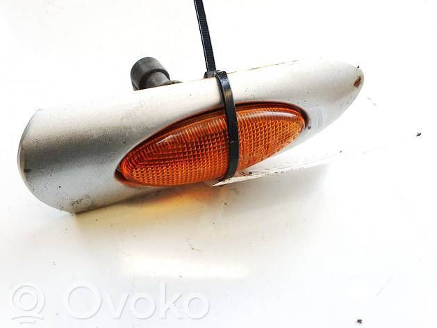 Opel Vectra B Semnalizator bară față 
