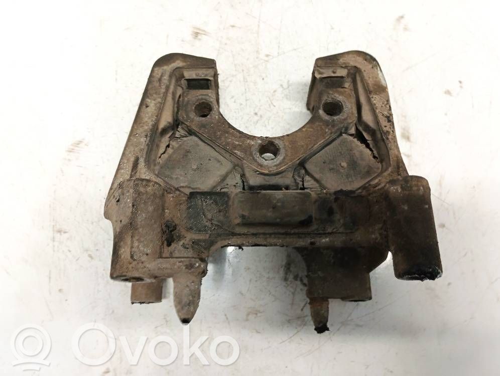 Opel Vectra B Engine mount bracket 